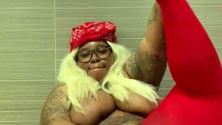 sexy og shabrim rubs her clit until she squirts everywhere explosively