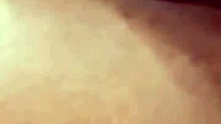 Arab babe spreads for uncut kafir cock deep pounding