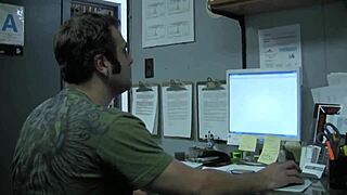 hey summer you ready for that rough pussy ramming on the desk?