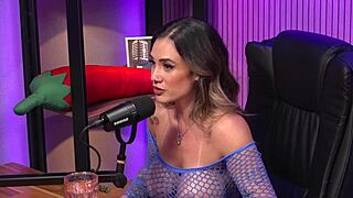 I'm Busty Latina Hottie Craving Shaved Pussy Anal With Huge Dildo Desperately