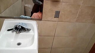 i luv snow bunny sluts suckin big black cocks so good!!