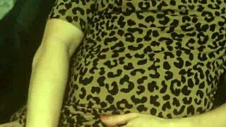 wanna see me touch and finger myself right now?