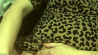 wanna see me touch and finger myself right now?