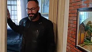 i called my fave masseur and ended up taking his thick cock deep