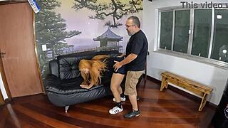 Kah Fox's first time baring her giant ass backstage