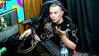 victoria camargo bent over podcast table hairy pussy spilling out 😱🍑