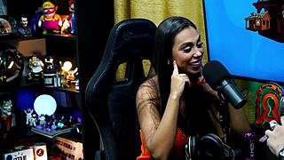 didy reis flashes sexy tits on podcast ruan drools hard 🔥🍒