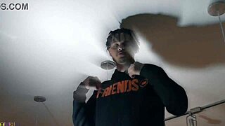 yo bitch, you ready for summrs packrunner to own this official video?