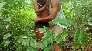 Fucking BBW King's Wife in Bush During Village Ritual