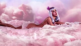 Katy Perry strips naked barefoot sexy