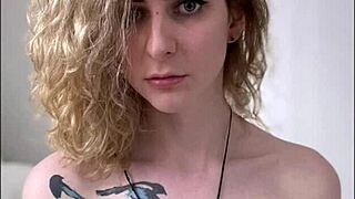 i cant believe aoife bee is a trans girl she's so hermosa crossdressing hot
