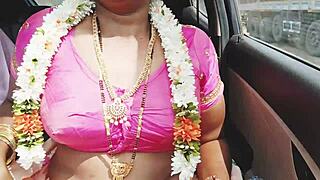 DESI AUNTY'S CAR SEX WITH DIRTY TELUGU TALKS GETS SO HOT!