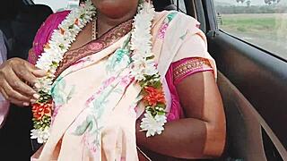 DESI AUNTY'S CAR SEX WITH DIRTY TELUGU TALKS GETS SO HOT!
