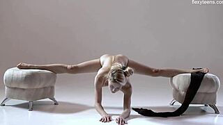 russian gymnast rita spreads hairy pussy legs wide in yoga gym splits