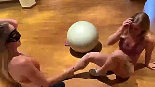 Riley Rae devours shaved pussy hard in gym voyeur till explosive orgasm hits!