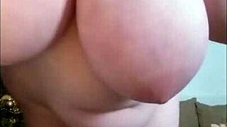 whoa these huge natural tits british babe shakes on uk webcam 💥🍈