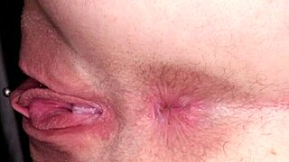 Cheri Poses Cute Bum 🍑