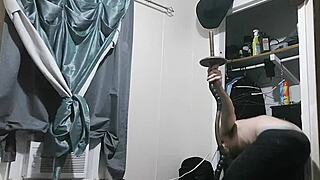 hey check hunghank69's latest update with monster cock jerk instructions