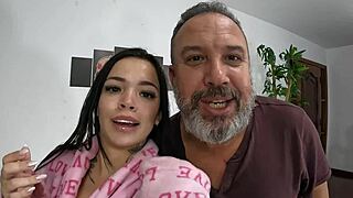 warming up shorty before punishing juicy big ass in car