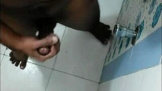 13 sama preps bath then jerks off solo