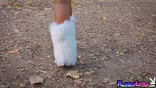 wanna see lena the plug's huge tits bounce free outdoors in this downblouse strip? 😲🍈