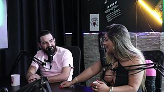 Juli Figueiro and Felipe Larrossa film amateur heat in sheer red reality