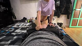 con mi hermanastra en casa follada salvaje casi nos pillan con su culo grande y tetas rebotando