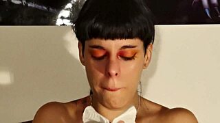 teen sneezes out huge snot for your fetish rush?