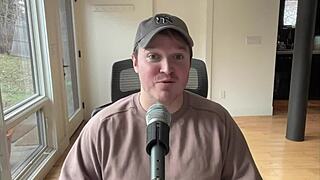 Vintage crocodile bombardilo rapporto unfolds in antique dirty retro style details