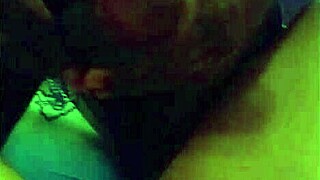 corno fica em casa enquanto puta casada engole 25cm de pau inteiro