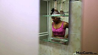 AMATEUR LATINA TEEN GETS DIRTY FACIAL CUMSHOT!