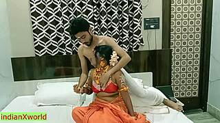 WOW! DESI TEEN FUCKS FULL HOT MASTI!