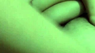 whoa tante sange goes wild on that huge kontol indonesian heat 🔥🍆