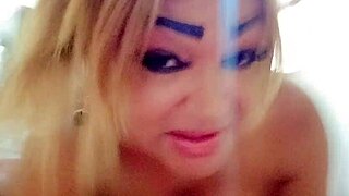Tu Nena Caliente Carolin's Monster Shemale Cock Tease