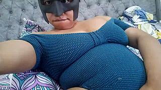 whoa this sexy brunette oils up her big natural tits and juicy pussy for horny massage play 💦😏