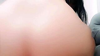 Magrinha's tight pussy quivers on thick cock dildo until she orgasms hard uncensored?