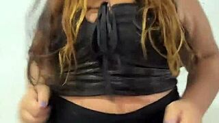 Sigilosabbw shakes her curves backstage in casual dance part one