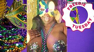 Jessica Grabbit flashes ebony big tits at Mardi Gras with rabbit toy.