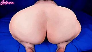 Fat Loose Booty Mama Spreads Wide For Pussy Fart Cock Worship