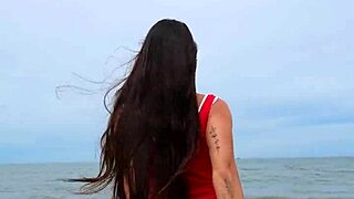 SEXY BIKINI BEACH GRIND!