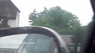 hey kacie's flashing her pussy on the car seat 😍 watch this nude public masturbation babe!