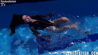 jessica bunny latina goes underwater with wet ass boobs and pussy