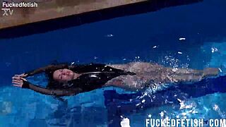 jessica bunny latina goes underwater with wet ass boobs and pussy