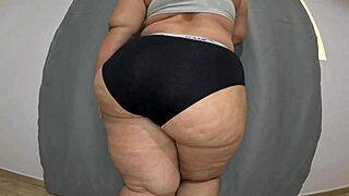 I'm your chubby Colombian milf shaking this huge fat ass POV!
