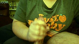 uhh babe quick jerk-off handjob from your girlfriend before work she loves making you cum fast