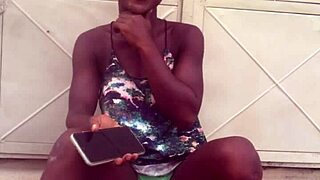 crazy bitch twerks wild to nigeria afro beats nonstop