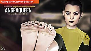Ever seen Negasonic teen's wrinkled soles and toes for footjob tease?