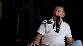 they said andressa urach never paid pension went to creators party no ed pills and daughter's fails - carlos urach on sheer red