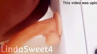 Damn squirty pussy cums hard kitchen toy fuck fountain style 😍💦