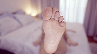 Blonde Milf Demands Your Cum Jerk Off On Her Sexy Bare Feet